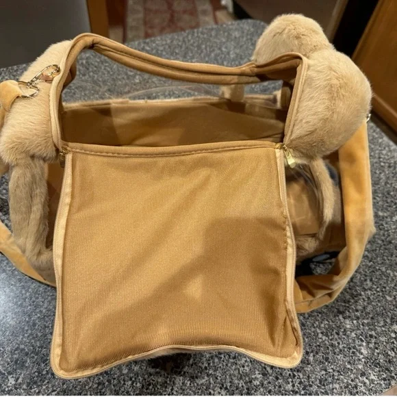 NEW - Bus-Shaped Crossbody Bag for Labubus - Picture 10 of 11